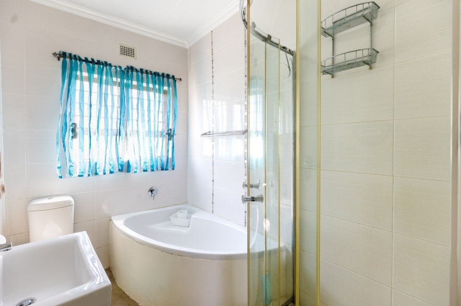 2 Bedroom Property for Sale in St Michaels On Sea KwaZulu-Natal