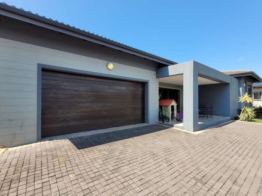 4 Bedroom Property for Sale in Palm Lakes Estate KwaZulu-Natal