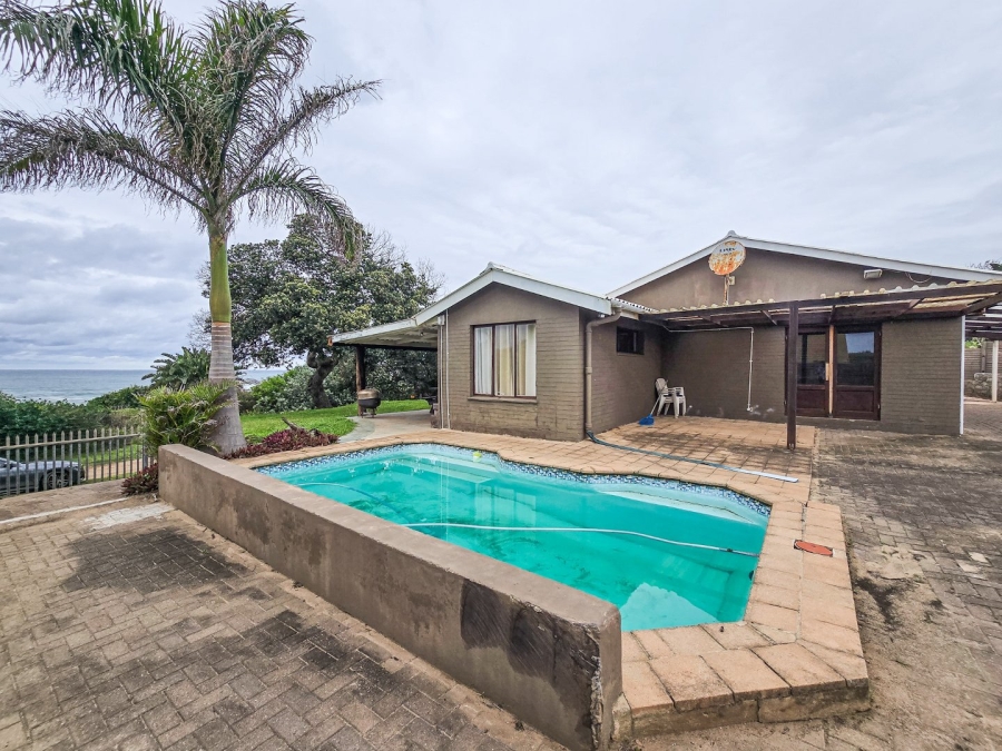 4 Bedroom Property for Sale in Sea Park KwaZulu-Natal