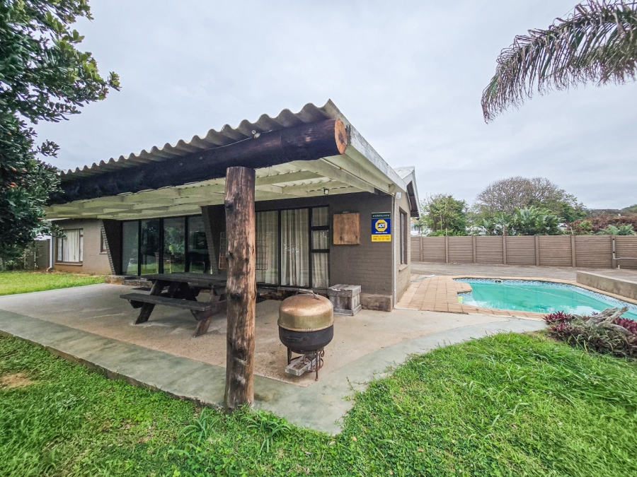 4 Bedroom Property for Sale in Sea Park KwaZulu-Natal