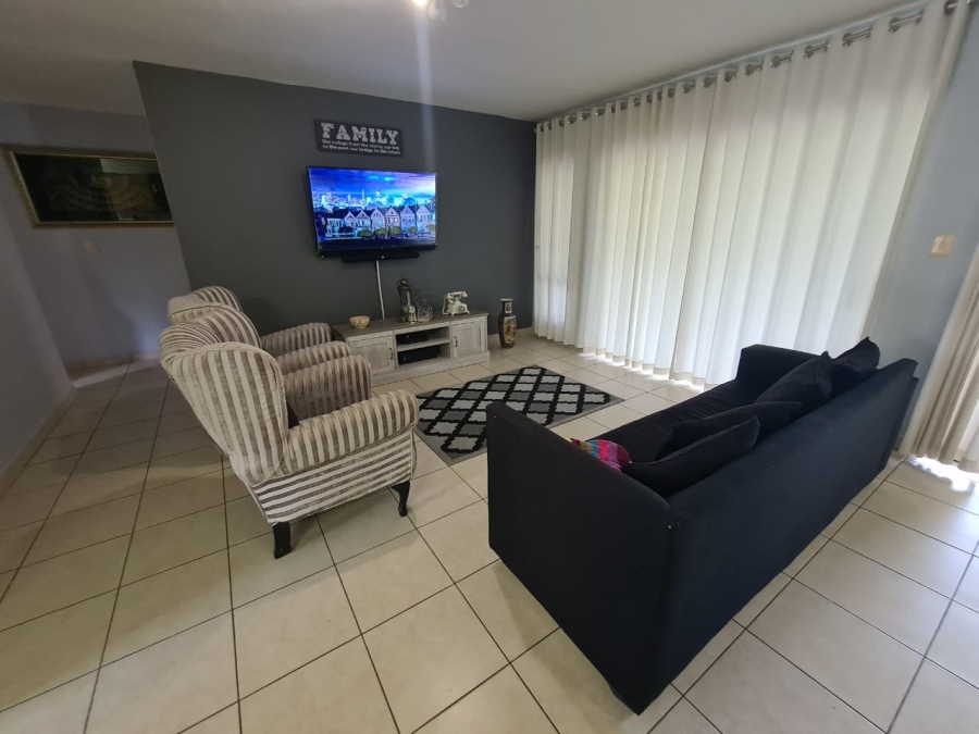 4 Bedroom Property for Sale in St Michaels On Sea KwaZulu-Natal