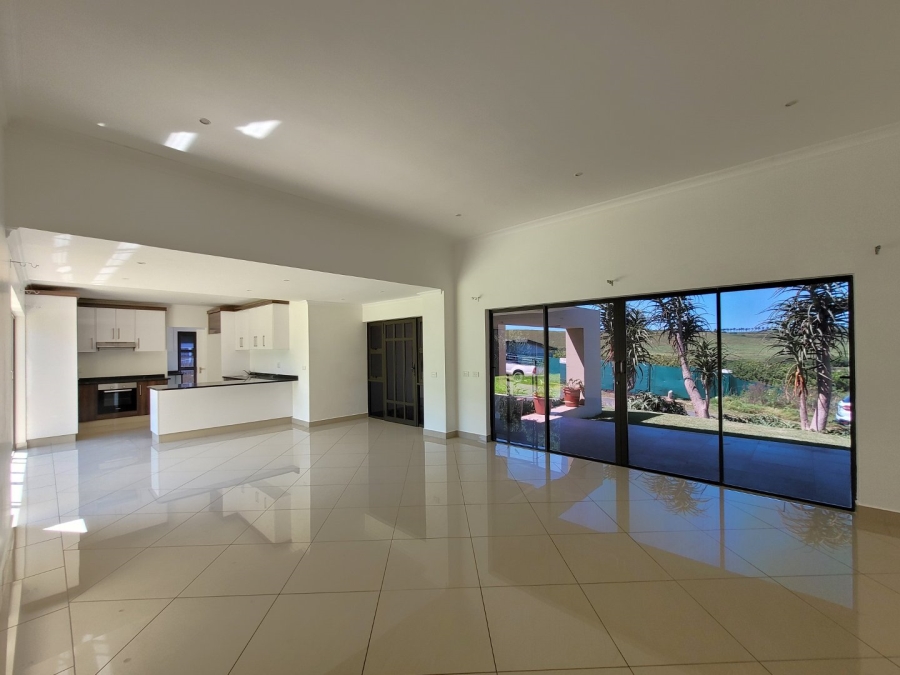 To Let 3 Bedroom Property for Rent in Palm Lakes Estate KwaZulu-Natal