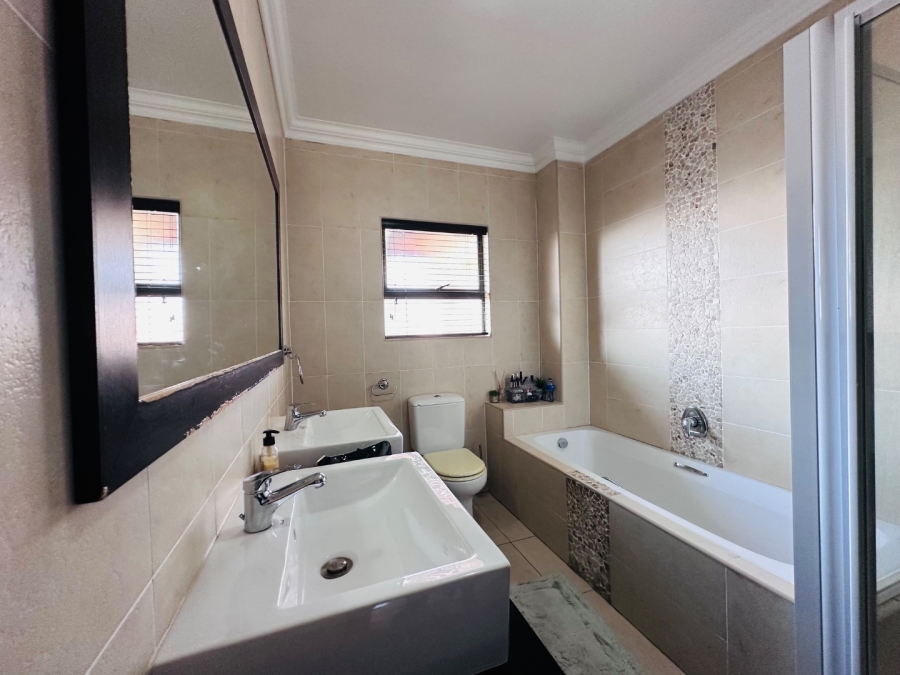 3 Bedroom Property for Sale in Umhlanga KwaZulu-Natal