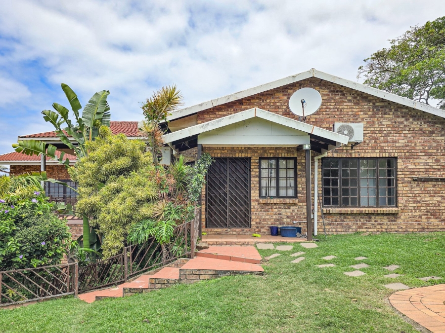 3 Bedroom Property for Sale in Uvongo KwaZulu-Natal