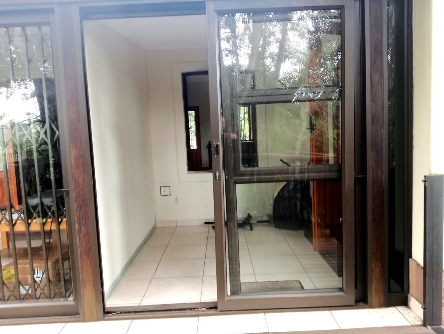 To Let 3 Bedroom Property for Rent in Waterfall KwaZulu-Natal