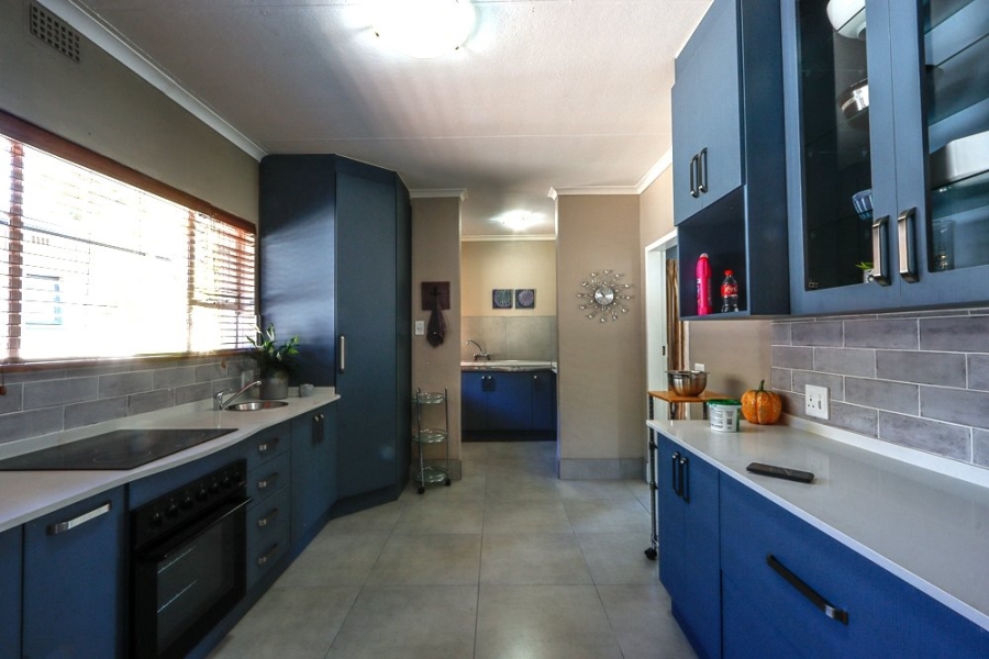 4 Bedroom Property for Sale in Huttenheights KwaZulu-Natal