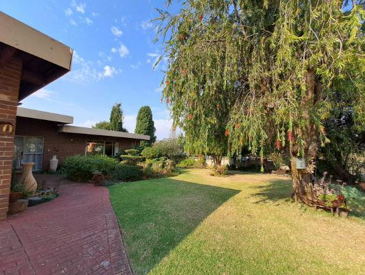 4 Bedroom Property for Sale in Schuinshoogte KwaZulu-Natal