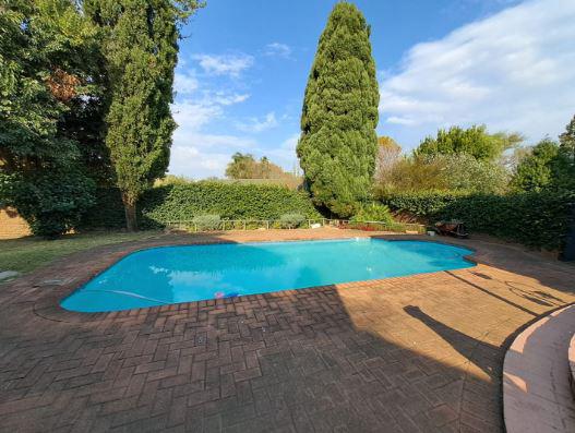 4 Bedroom Property for Sale in Schuinshoogte KwaZulu-Natal