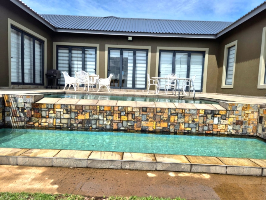 3 Bedroom Property for Sale in Vulintaba Country Estate KwaZulu-Natal