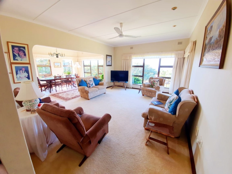 5 Bedroom Property for Sale in St Michaels On Sea KwaZulu-Natal