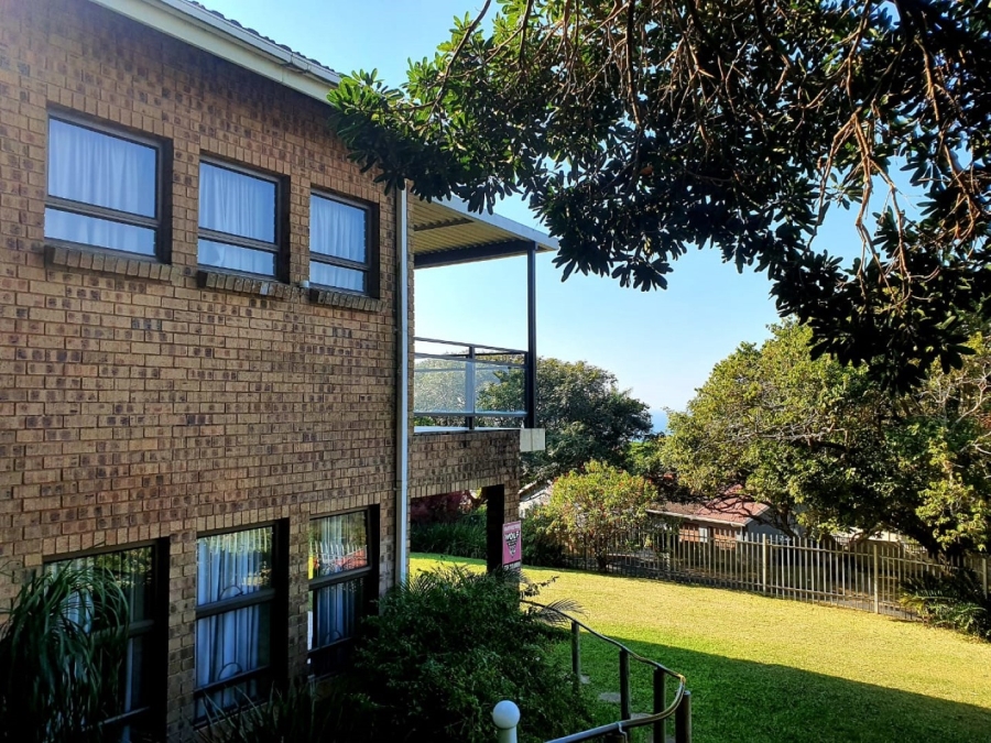 5 Bedroom Property for Sale in St Michaels On Sea KwaZulu-Natal