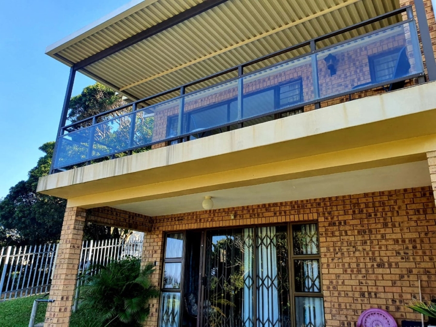 5 Bedroom Property for Sale in St Michaels On Sea KwaZulu-Natal