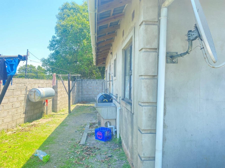  Bedroom Property for Sale in Mandlazini KwaZulu-Natal