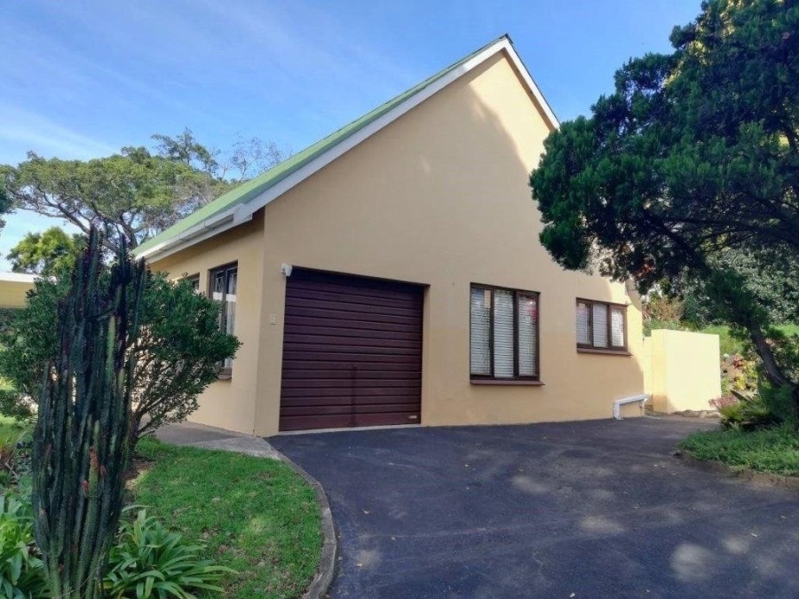 3 Bedroom Property for Sale in Umtentweni KwaZulu-Natal