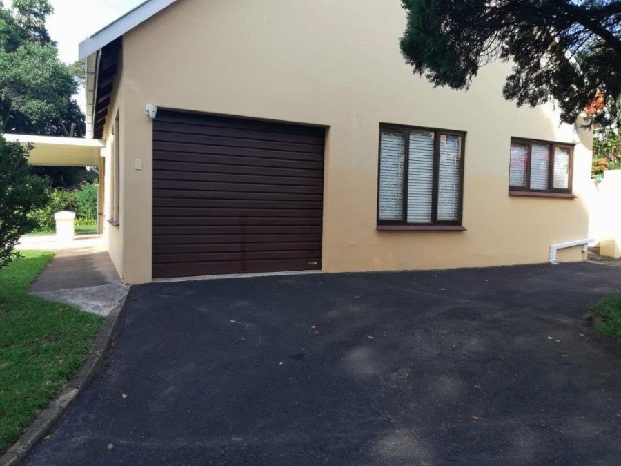 3 Bedroom Property for Sale in Umtentweni KwaZulu-Natal