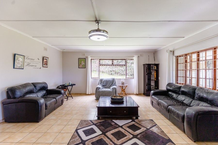 6 Bedroom Property for Sale in Southport KwaZulu-Natal