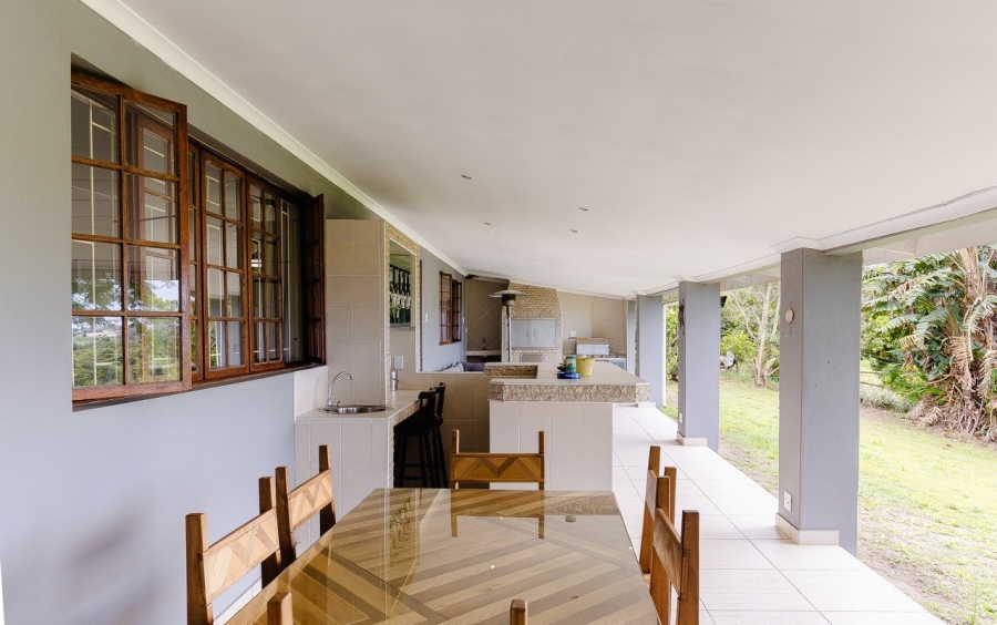 6 Bedroom Property for Sale in Southport KwaZulu-Natal