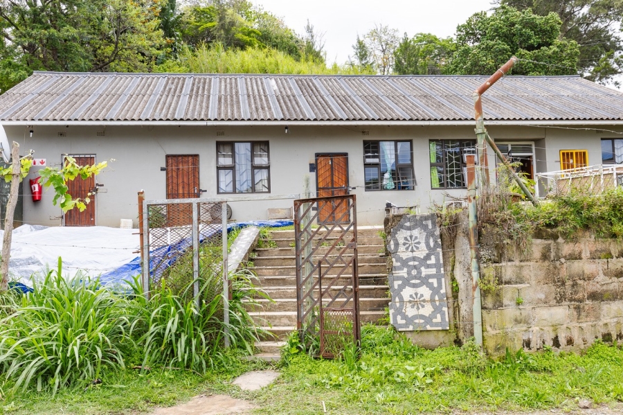 6 Bedroom Property for Sale in Southport KwaZulu-Natal