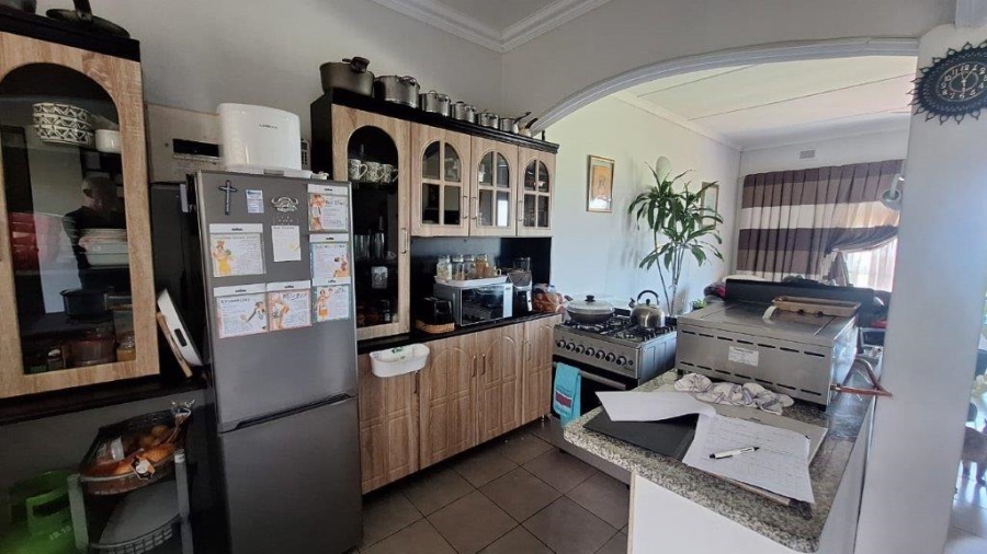 2 Bedroom Property for Sale in Umtentweni KwaZulu-Natal