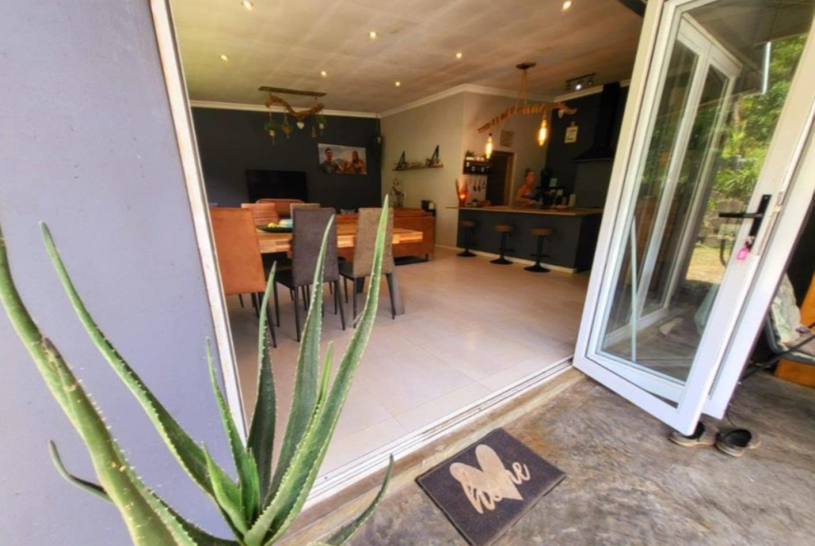 4 Bedroom Property for Sale in Umtentweni KwaZulu-Natal