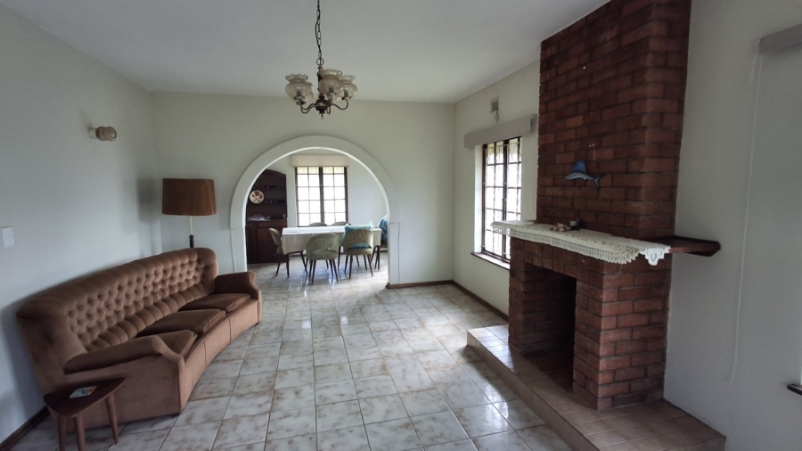 3 Bedroom Property for Sale in Port Edward KwaZulu-Natal