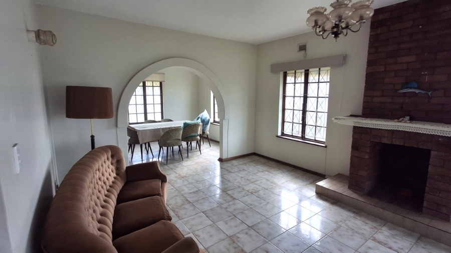 3 Bedroom Property for Sale in Port Edward KwaZulu-Natal