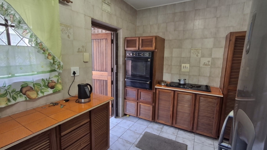 3 Bedroom Property for Sale in Port Edward KwaZulu-Natal