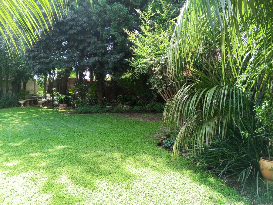 5 Bedroom Property for Sale in Huttenheights KwaZulu-Natal