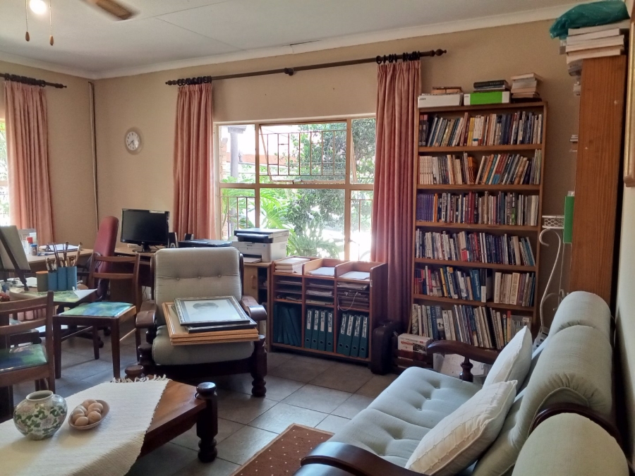 5 Bedroom Property for Sale in Huttenheights KwaZulu-Natal