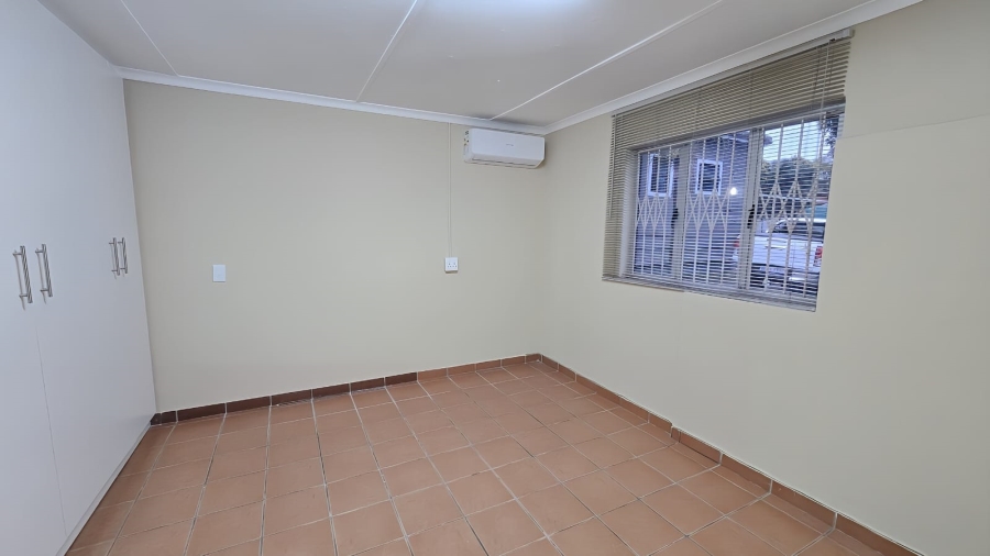 To Let 2 Bedroom Property for Rent in Parkside KwaZulu-Natal