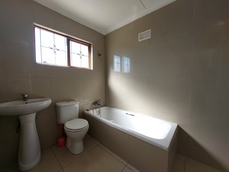 To Let 2 Bedroom Property for Rent in Rocky Park KwaZulu-Natal