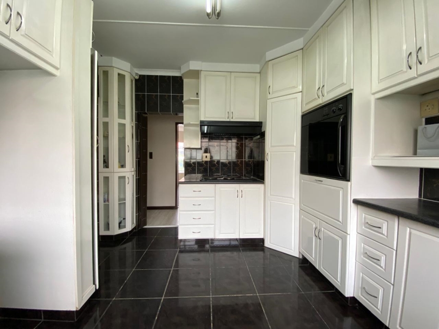 4 Bedroom Property for Sale in Paradise KwaZulu-Natal