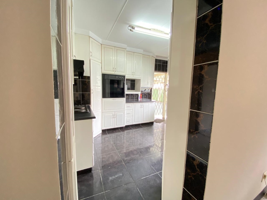 4 Bedroom Property for Sale in Paradise KwaZulu-Natal