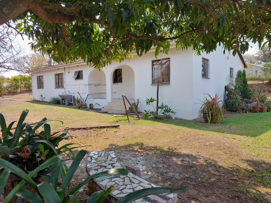  Bedroom Property for Sale in Larkfield KwaZulu-Natal