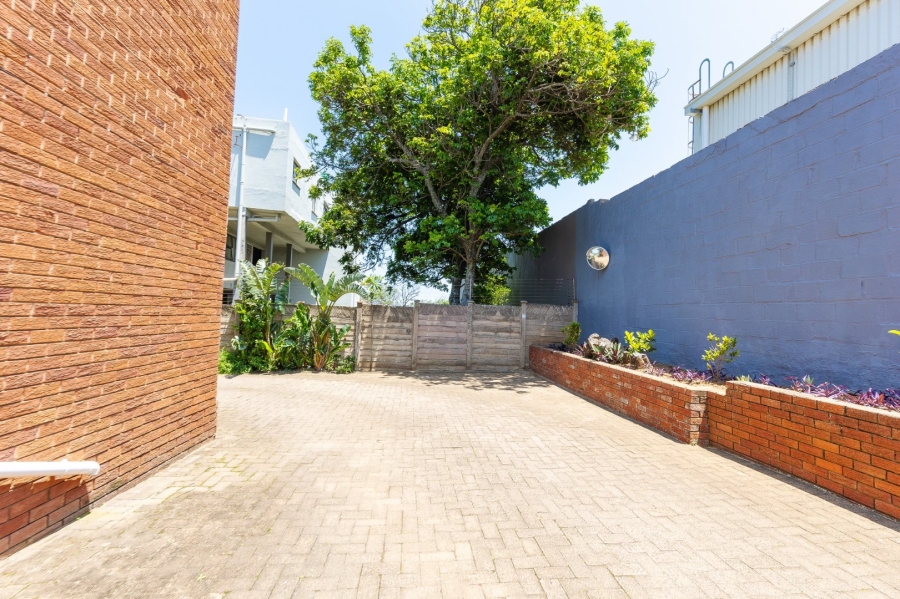 2 Bedroom Property for Sale in Manaba Beach KwaZulu-Natal