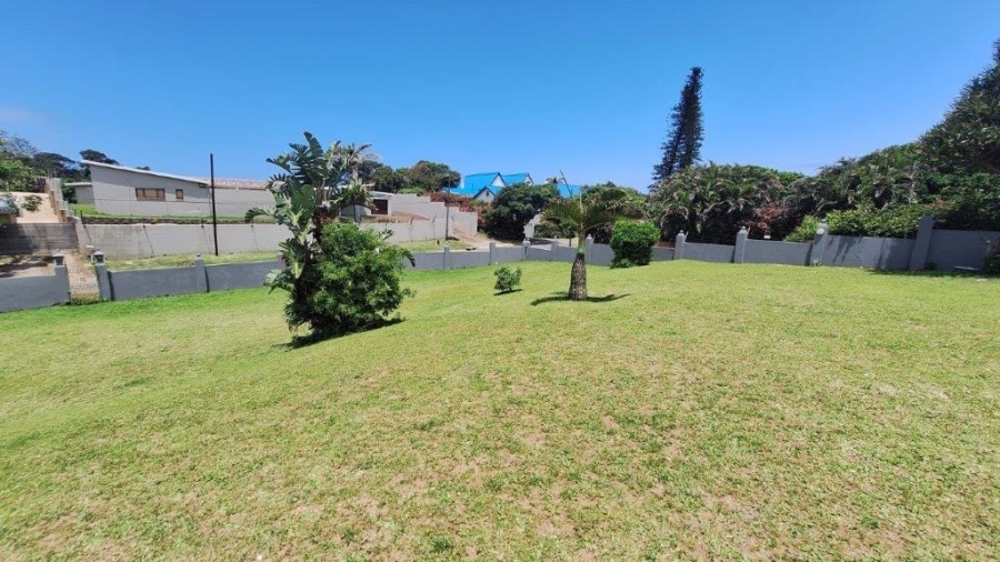 5 Bedroom Property for Sale in Umtentweni KwaZulu-Natal