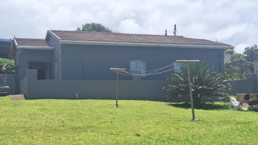 5 Bedroom Property for Sale in Umtentweni KwaZulu-Natal