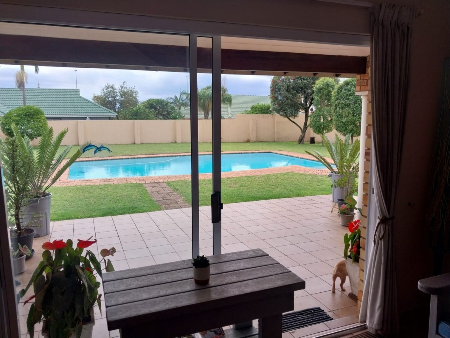 4 Bedroom Property for Sale in Somerset Park KwaZulu-Natal