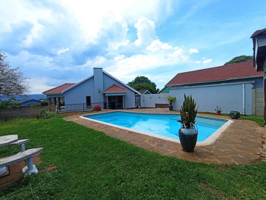 4 Bedroom Property for Sale in Scottsville KwaZulu-Natal