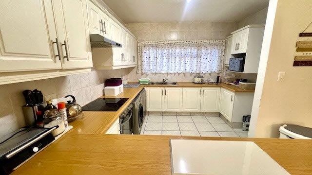 4 Bedroom Property for Sale in St Michaels On Sea KwaZulu-Natal