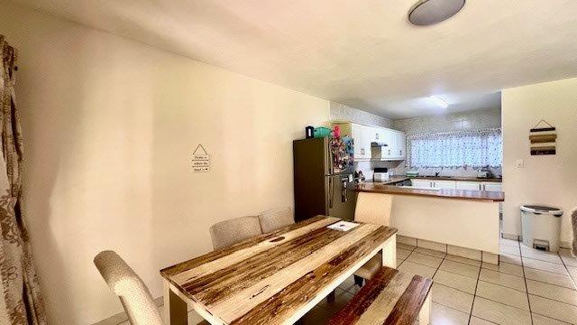 4 Bedroom Property for Sale in St Michaels On Sea KwaZulu-Natal