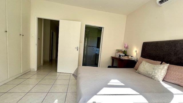 4 Bedroom Property for Sale in St Michaels On Sea KwaZulu-Natal