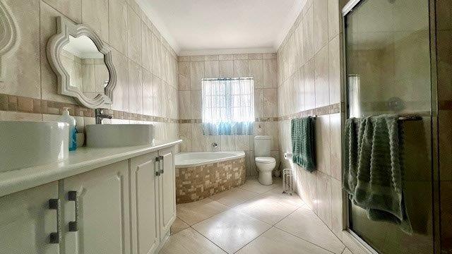 5 Bedroom Property for Sale in Ramsgate KwaZulu-Natal