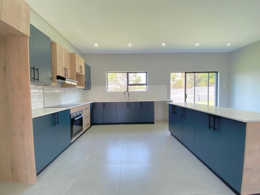 3 Bedroom Property for Sale in Schuinshoogte KwaZulu-Natal