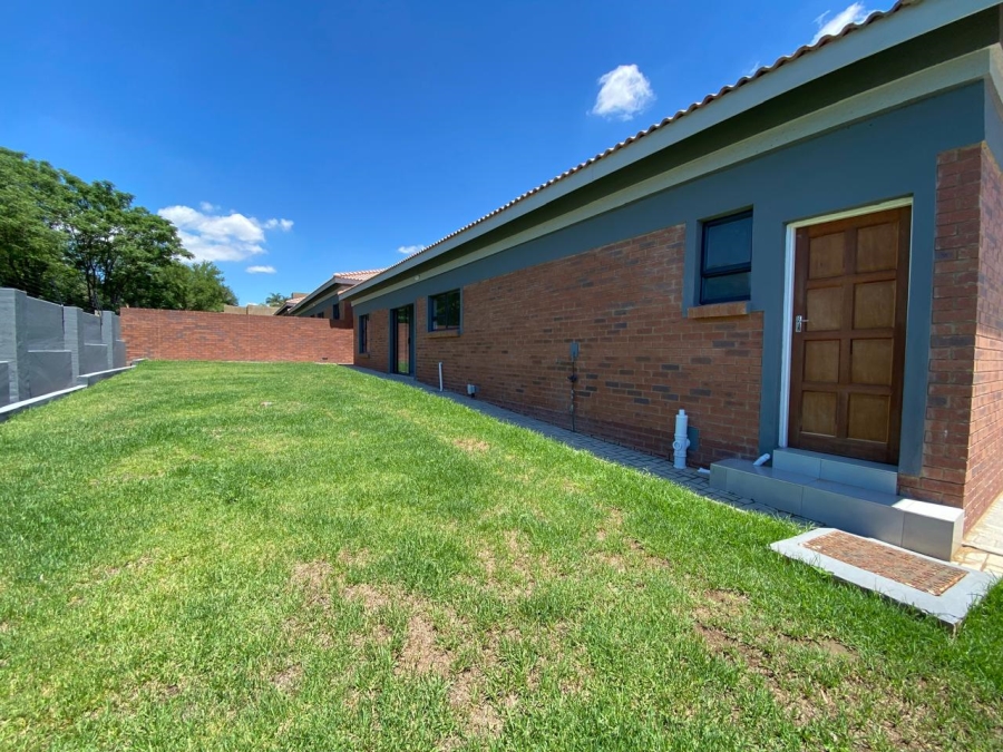 3 Bedroom Property for Sale in Schuinshoogte KwaZulu-Natal