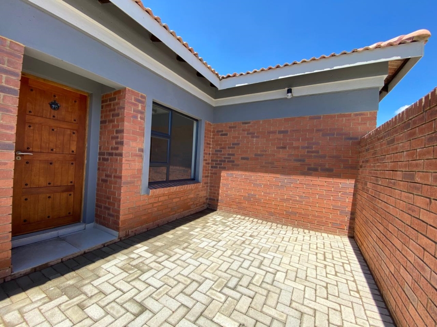 3 Bedroom Property for Sale in Schuinshoogte KwaZulu-Natal