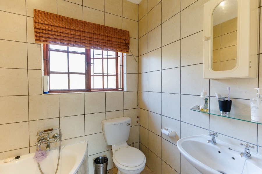 3 Bedroom Property for Sale in Umtentweni KwaZulu-Natal