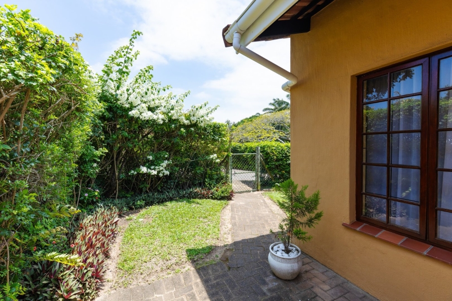 3 Bedroom Property for Sale in Umtentweni KwaZulu-Natal