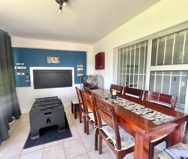 4 Bedroom Property for Sale in Marina Beach KwaZulu-Natal