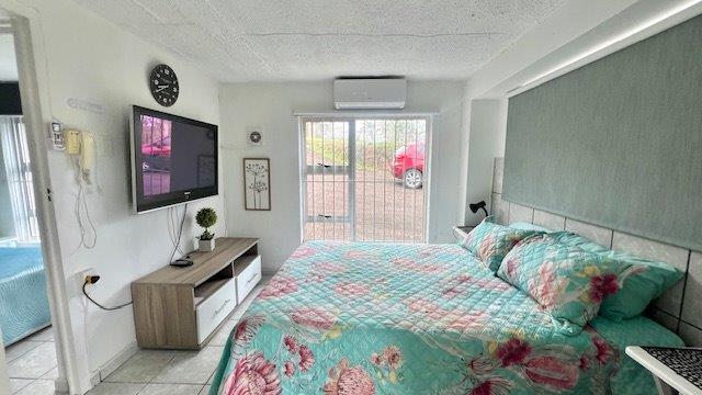 4 Bedroom Property for Sale in Marina Beach KwaZulu-Natal